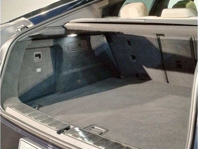 Ｘ６ ｘＤｒｉｖｅ　３５ｄ　Ｍスポーツ　ワンオーナー　プラスパッケージ　サンルーフ　コンフォートパッケージ　クリスタルフィニッシュ　純正２２インチアルミホイール　アイボリーレザーシート　ソフトクローズドア　ベンチレーションシート　純正地デジ（31枚目）