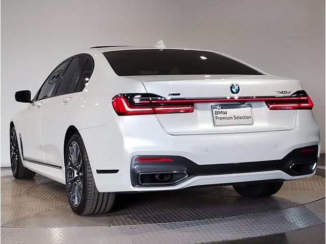 ７シリーズ ７４０ｄ　ｘＤｒｉｖｅ　Ｍスポーツ　ブラックレザー　ベンチレーションシート　ヘッドアップディスプレイ　全周囲カメラ　ＨＤＤナビ　地デジ　ソフトクローズドア　パワーシート　シートヒーター　電動リアゲート　アクティブクルーズコントロール（8枚目）