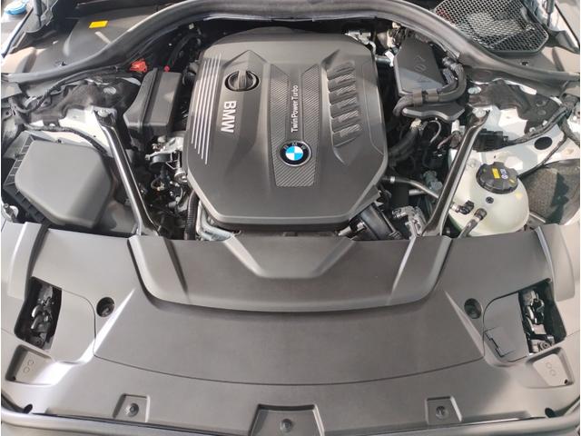 ７シリーズ ７４０ｄ　ｘＤｒｉｖｅ　Ｍスポーツ　ブラックレザー　ベンチレーションシート　ヘッドアップディスプレイ　全周囲カメラ　ＨＤＤナビ　地デジ　ソフトクローズドア　パワーシート　シートヒーター　電動リアゲート　アクティブクルーズコントロール（13枚目）