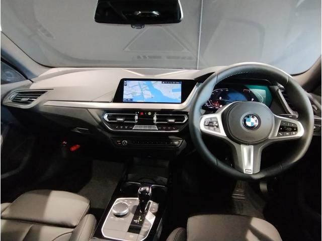 2シリーズ 218iグランクーペ Mスポーツ サンルーフ プラスパッケージ ブラックレザーシート シートヒーター ナビパッケージ ワンオーナー HIFIスピーカー アクティブクルーズコントロール LEDヘッドライト 純正18インチアロイホイール(5枚目)