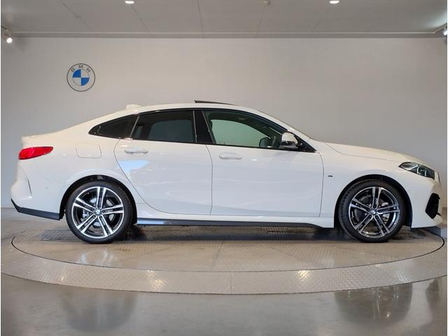 2シリーズ 218iグランクーペ Mスポーツ サンルーフ プラスパッケージ ブラックレザーシート シートヒーター ナビパッケージ ワンオーナー HIFIスピーカー アクティブクルーズコントロール LEDヘッドライト 純正18インチアロイホイール(10枚目)