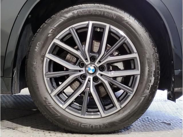 Ｘ１ ｘＤｒｉｖｅ　２０ｄ　Ｍスポーツ　カーブドディスプレイ・アクティブクルーズコントロール・ヘッドアップディスプレイ・全周囲カメラ・シートヒーター・アダプティブＬＥＤヘッドライト・１８インチアルミ・アップルカープレイ・元レンタカー（30枚目）