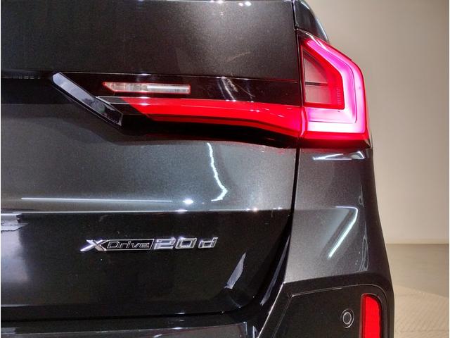Ｘ１ ｘＤｒｉｖｅ　２０ｄ　Ｍスポーツ　カーブドディスプレイ・アクティブクルーズコントロール・ヘッドアップディスプレイ・全周囲カメラ・シートヒーター・アダプティブＬＥＤヘッドライト・１８インチアルミ・アップルカープレイ・元レンタカー（34枚目）