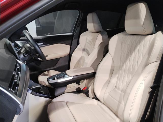 Ｘ２ ｘＤｒｉｖｅ　２０ｉ　Ｍスポーツ　オイスターレザー・ハーマンカードン・ヘッドアップディスプレイ・全周囲カメラ・アクティブクルーズコントロール・インテリジェントセーフティ・パーキングアシスト・シートヒーター・パワーシート・元レンタ（33枚目）