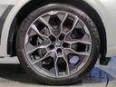 xDrive 40d Mスポーツ スカイラウンジパノラマサンルーフ・2列目コンフォートシート・22インチアルミ・カーブドディスプレイ・ベンチレーションシート・ハーマンカードンスピーカー・ソフトクローズドア・全周囲カメラ・電動リアゲート(32枚目)