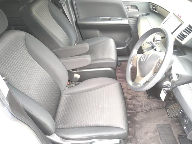 フリードスパイクハイブリッド ジャストセレクション　左パワースライドドア　ＨＤＤナビ＆フルセグＴＶ（8枚目）
