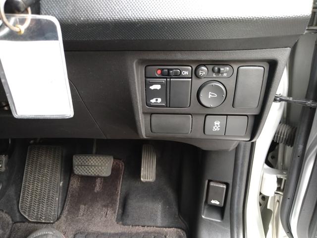 フリードスパイクハイブリッド ジャストセレクション　左パワースライドドア　ＨＤＤナビ＆フルセグＴＶ（18枚目）