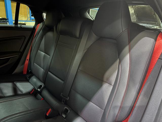 CLAクラス シューティングブレーク CLA250シュポルト4マチックシュティングブレーク /ハーマン・カードンオーディオ/赤シートベルト(20枚目)