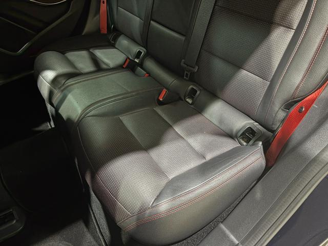 CLAクラス シューティングブレーク CLA250シュポルト4マチックシュティングブレーク /ハーマン・カードンオーディオ/赤シートベルト(21枚目)