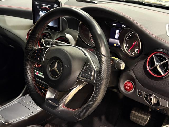 CLAクラス シューティングブレーク CLA250シュポルト4マチックシュティングブレーク /ハーマン・カードンオーディオ/赤シートベルト(24枚目)