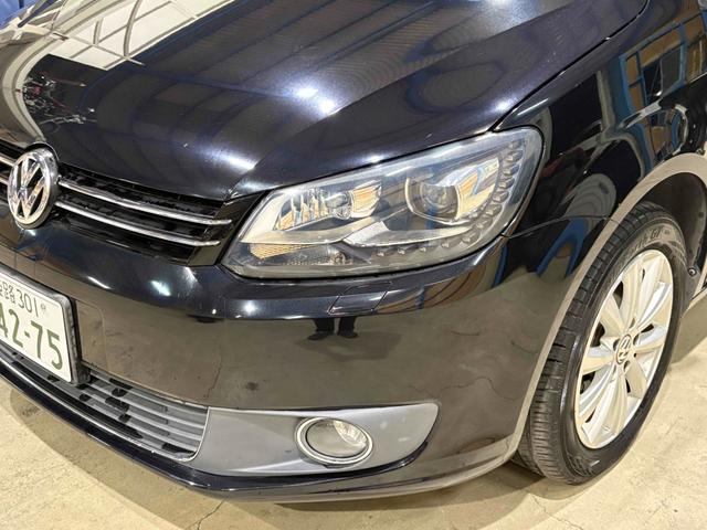 ゴルフトゥーラン ＴＳＩ　ハイライン　／アルパイン８インチナビ／バックカメラ／ＥＴＣ（9枚目）