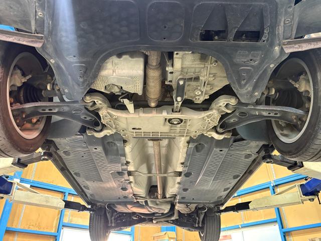 ゴルフトゥーラン ＴＳＩ　ハイライン　／アルパイン８インチナビ／バックカメラ／ＥＴＣ（21枚目）