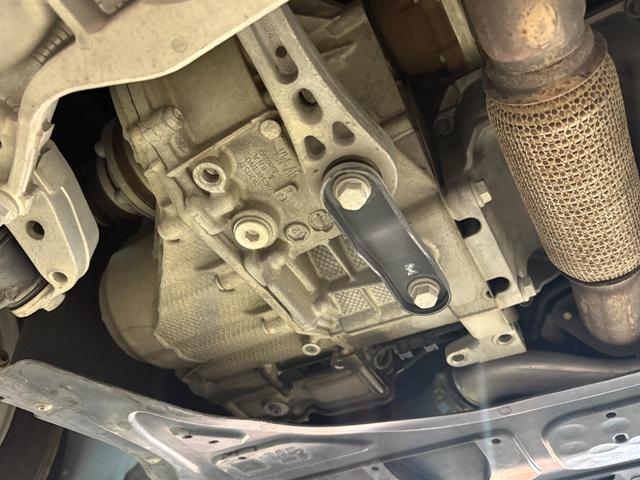 ゴルフトゥーラン ＴＳＩ　ハイライン　／アルパイン８インチナビ／バックカメラ／ＥＴＣ（23枚目）