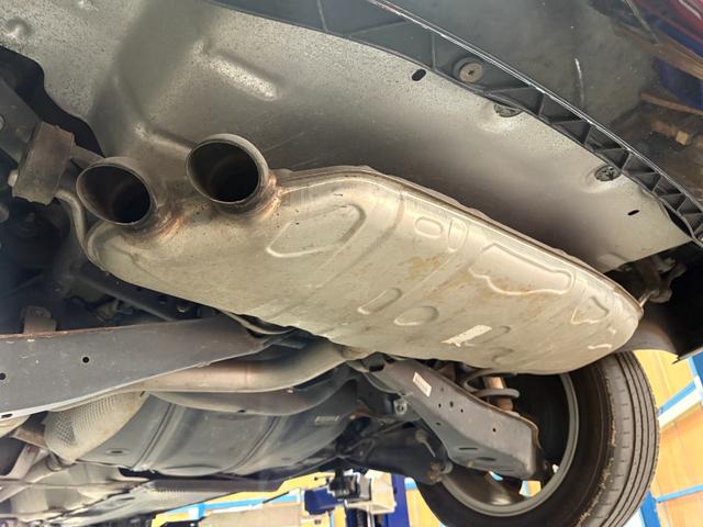 ゴルフトゥーラン ＴＳＩ　ハイライン　／アルパイン８インチナビ／バックカメラ／ＥＴＣ（35枚目）