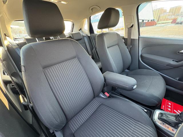 ポロ ＴＳＩハイライン　ワンオーナー・ユーザー買取車両・社外ナビ・ＴＶ・バックカメラ・ＥＴＣ（2枚目）