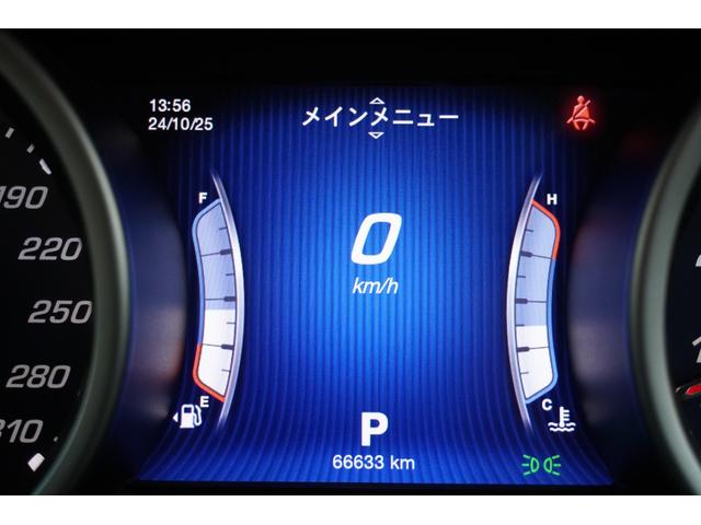 ギブリ ベースグレード　ベージュ本革シート　メモリー機能付きパワーシート　純正ナビ　パドルシフト　バックカメラ　電動リアゲート　レッドキャリパー　純正２０インチアルミホイール　ＥＴＣ　クルーズコントロール　プッシュスタート（23枚目）
