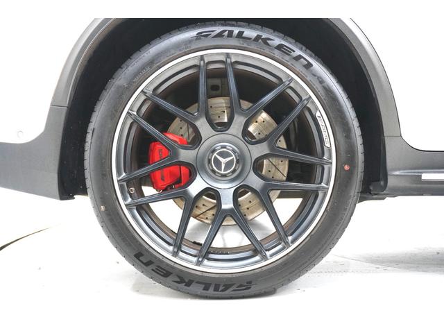 GLC GLC63 S 4マチック+ AMG専用ナッパレザーシート パノラミックルーフ ブルメスターサラウンド パノラミックビューモニター 全席シートヒーター レッドキャリパー 純正21インチアルミホイール ヘッドアップディスプレイ(11枚目)