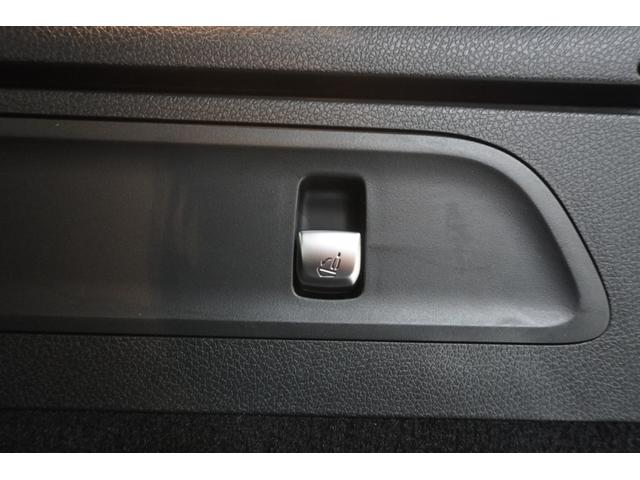 GLC GLC63 S 4マチック+ AMG専用ナッパレザーシート パノラミックルーフ ブルメスターサラウンド パノラミックビューモニター 全席シートヒーター レッドキャリパー 純正21インチアルミホイール ヘッドアップディスプレイ(49枚目)