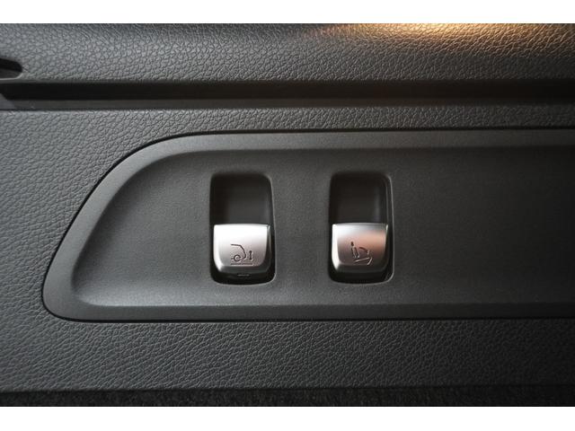 GLC GLC63 S 4マチック+ AMG専用ナッパレザーシート パノラミックルーフ ブルメスターサラウンド パノラミックビューモニター 全席シートヒーター レッドキャリパー 純正21インチアルミホイール ヘッドアップディスプレイ(50枚目)