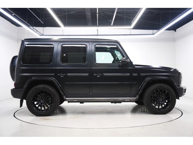 Gクラス  エディションマグノ限定車ブルメスターサラウンド サンルーフ デジタルインナーミラー メモリー付きパワーシート シートヒーター ベンチレーション パノラミックビューモニター レーダー探知機(4枚目)
