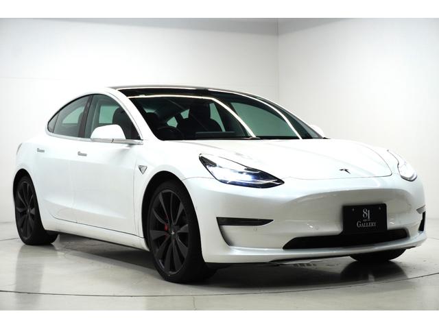 モデル3 デュアルモーターAWD パフォーマンス パノラミックルーフ 純正20インチアルミホイール バックカメラ レッドキャリパー オートパイロット パワーシート ETC(3枚目)
