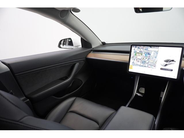 モデル3 デュアルモーターAWD パフォーマンス パノラミックルーフ 純正20インチアルミホイール バックカメラ レッドキャリパー オートパイロット パワーシート ETC(19枚目)