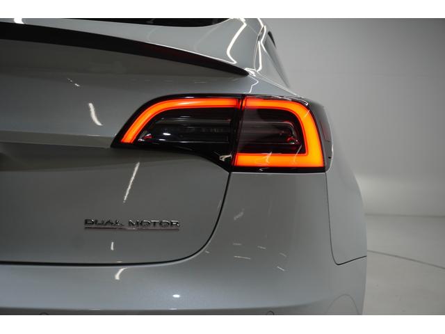 モデル3 デュアルモーターAWD パフォーマンス パノラミックルーフ 純正20インチアルミホイール バックカメラ レッドキャリパー オートパイロット パワーシート ETC(47枚目)