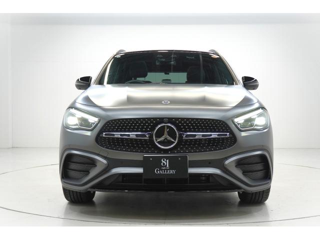 GLAクラス GLA200d 4マチック ナイトエディション 限定車 ブルメスターサラウンド パノラミックビューモニター メモリー機能付きパワーシート シートヒーター スライディングルーフ 置くだけ充電 純正20インチアルミホイール ETC 純正ドラレコ BSM(2枚目)