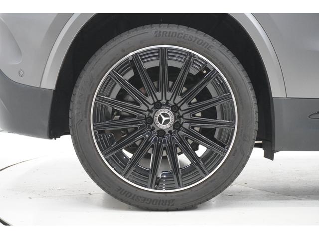 GLAクラス GLA200d 4マチック ナイトエディション 限定車 ブルメスターサラウンド パノラミックビューモニター メモリー機能付きパワーシート シートヒーター スライディングルーフ 置くだけ充電 純正20インチアルミホイール ETC 純正ドラレコ BSM(10枚目)