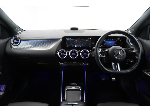 GLAクラス GLA200d 4マチック ナイトエディション 限定車 ブルメスターサラウンド パノラミックビューモニター メモリー機能付きパワーシート シートヒーター スライディングルーフ 置くだけ充電 純正20インチアルミホイール ETC 純正ドラレコ BSM(19枚目)