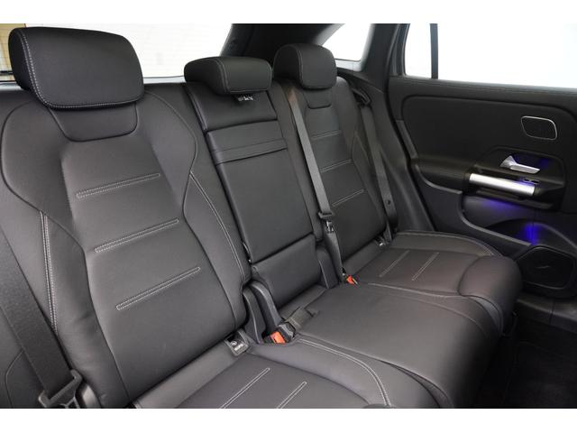 GLAクラス GLA200d 4マチック ナイトエディション 限定車 ブルメスターサラウンド パノラミックビューモニター メモリー機能付きパワーシート シートヒーター スライディングルーフ 置くだけ充電 純正20インチアルミホイール ETC 純正ドラレコ BSM(23枚目)