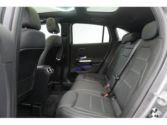GLAクラス GLA200d 4マチック ナイトエディション 限定車 ブルメスターサラウンド パノラミックビューモニター メモリー機能付きパワーシート シートヒーター スライディングルーフ 置くだけ充電 純正20インチアルミホイール ETC 純正ドラレコ BSM(24枚目)