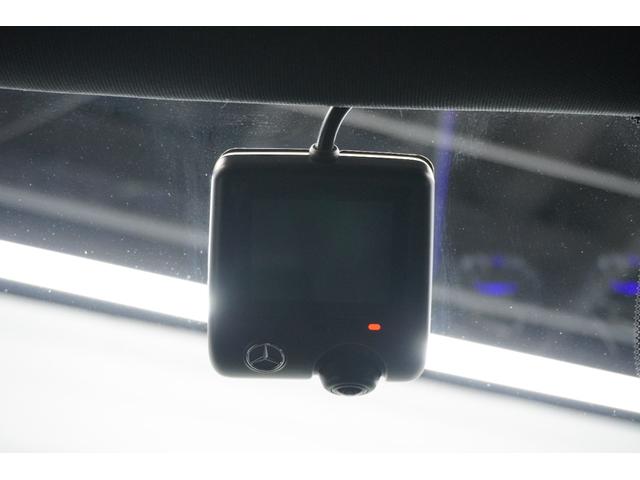 GLAクラス GLA200d 4マチック ナイトエディション 限定車 ブルメスターサラウンド パノラミックビューモニター メモリー機能付きパワーシート シートヒーター スライディングルーフ 置くだけ充電 純正20インチアルミホイール ETC 純正ドラレコ BSM(49枚目)