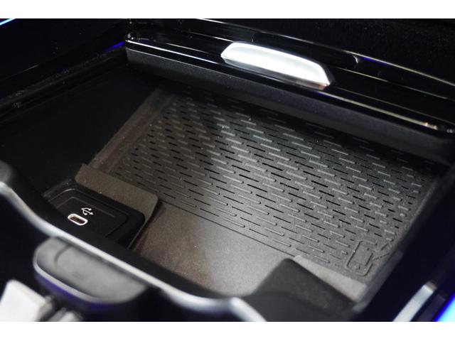 GLAクラス GLA200d 4マチック ナイトエディション 限定車 ブルメスターサラウンド パノラミックビューモニター メモリー機能付きパワーシート シートヒーター スライディングルーフ 置くだけ充電 純正20インチアルミホイール ETC 純正ドラレコ BSM(58枚目)