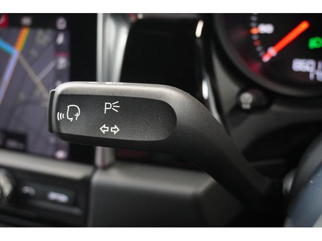 マカン マカンＳ　スポクロ　３６０°カメラ　赤／黒本革シート　純正アルミホイール　シートヒーター　ドラレコ　スピードレーダー　パワーテールゲート　ＥＴＣ２．０（23枚目）