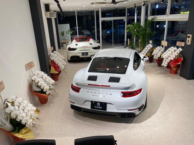 マカン マカンＳ　スポクロ　３６０°カメラ　赤／黒本革シート　純正アルミホイール　シートヒーター　ドラレコ　スピードレーダー　パワーテールゲート　ＥＴＣ２．０（75枚目）