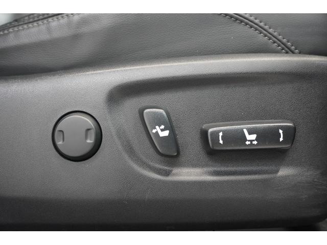 店頭で現車のご確認も頂けますので、是非ご来店くださいませ。ご来店時は事前ご予約をいただけますとスムーズにご案内させていただけます！