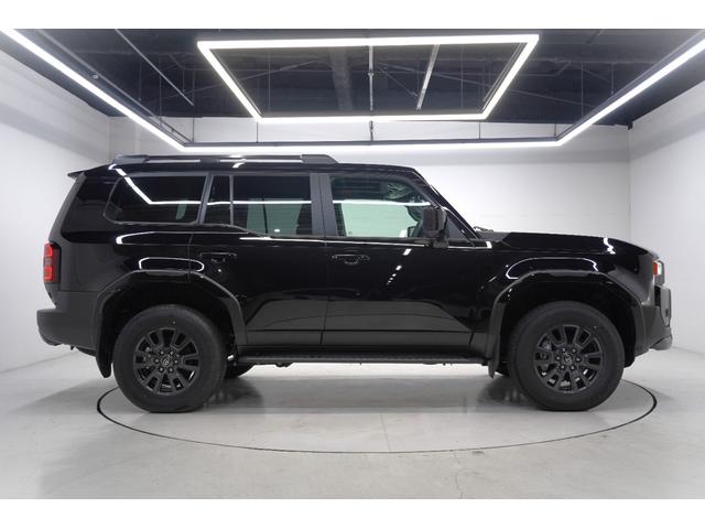 ランドクルーザー２５０ ＶＸ　モデリスタオーバーフェンダー　サンルーフ　デジタルインナーミラー　１８インチＡＷ　パノラミックビューモニタ　トヨタチームメイト　純正ナビ　デジタルインナーミラー　純正フロアマット（ロイヤル）（4枚目）