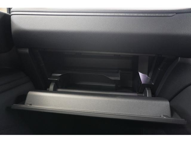 ランドクルーザー２５０ ＶＸ　モデリスタオーバーフェンダー　サンルーフ　デジタルインナーミラー　１８インチＡＷ　パノラミックビューモニタ　トヨタチームメイト　純正ナビ　デジタルインナーミラー　純正フロアマット（ロイヤル）（30枚目）