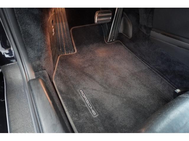 911 911カレラ エクスクルーシブエディション 左ハンドル スポクロ シートヒーター 19インチアルミホイール バックカメラ 禁煙車 レーダー探知機 ドライブレコーダー ETC 純正フロアマット(45枚目)
