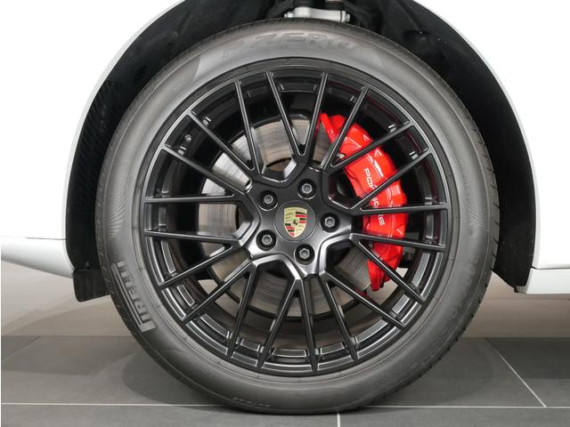 ＧＴＳ　ＬＥＤヘッドライトＰＤＬＳ＋　ポルシェ・エントリー＆ドライブシステム　パークアシスト前後＋バックカメラ　ドライバーメモリーパッケージシートヒーターフロントスモーカーパッケージパワーステアリング・プラス(5枚目)