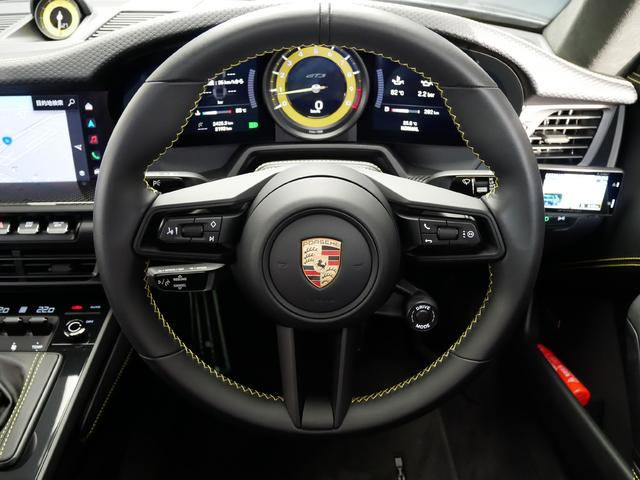 911 911GT3 軽量カーボンルーフ クロノパッケージ(9枚目)