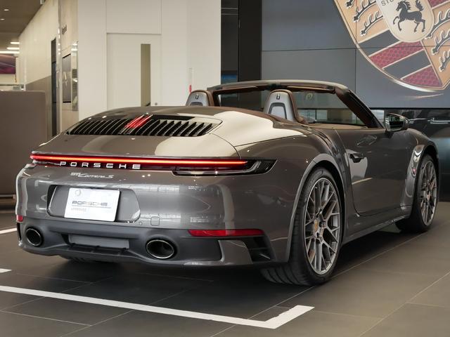 911 911 カレラS カブリオレ PCCB スポーツ デザイン パッケージ(17枚目)