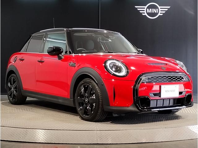 ＭＩＮＩ クーパーＳＤ　クラシック・トリム　・ワンオーナー・純正ＨＤＤナビ・バックカメラ・純正１７インチＡＷ・クルーズコントロール・液晶メーター・パーキングサポート・衝突軽減ブレーキ・インテリジェントセーフティ・コンフォートアクセス（75枚目）