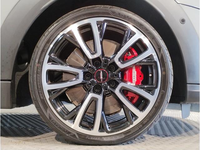 ＭＩＮＩ ジョンクーパーワークス　ジョンクーパーワークストリム　プレミアムプラスライン・ＡｐｐｌｅＣａｒｐｌａｙ・バックカメラ・ＰＤＣ・シートヒーター　アクティブクルーズコントロール・インテリジェントセーフティ・純正１８ＡＷ・コンフォートアクセス（20枚目）