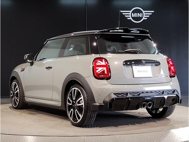 ＭＩＮＩ ジョンクーパーワークス　ジョンクーパーワークストリム　プレミアムプラスライン・ＡｐｐｌｅＣａｒｐｌａｙ・バックカメラ・ＰＤＣ・シートヒーター　アクティブクルーズコントロール・インテリジェントセーフティ・純正１８ＡＷ・コンフォートアクセス（55枚目）