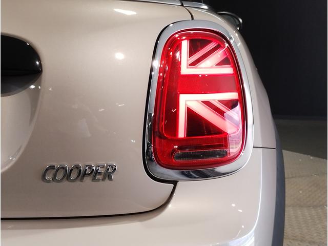 ＭＩＮＩ クーパー　クラシック・トリム　バックカメラ　デジタルメーター　シートヒーター　アップルカープレイ　ＬＥＤヘッドライト　コンフォートアクセス　１６インチアルミ　前後ＰＤＣセンサー　ユニオンジャックテールランプ　クルーズコントロール（30枚目）