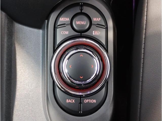 ＭＩＮＩ クーパーＳプレミアムプラスパックエッセンシャルトリム　ヘッドアップディスプレイ　ＬＥＤヘッドライト　アップルカープレイ　バックカメラ　ＰＤＣセンサー　シートヒーター　１７インチＡＷ　コンフォートアクセス　ミラーＥＴＣ（37枚目）