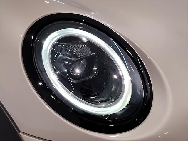ＭＩＮＩ クーパーＳプレミアムプラスパックエッセンシャルトリム　ヘッドアップディスプレイ　ＬＥＤヘッドライト　アップルカープレイ　バックカメラ　ＰＤＣセンサー　シートヒーター　１７インチＡＷ　コンフォートアクセス　ミラーＥＴＣ（48枚目）