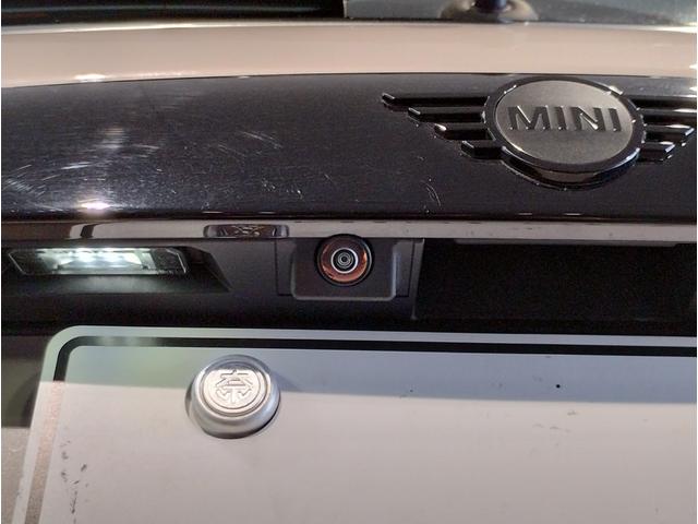 ＭＩＮＩ クーパーＳプレミアムプラスパックエッセンシャルトリム　ヘッドアップディスプレイ　ＬＥＤヘッドライト　アップルカープレイ　バックカメラ　ＰＤＣセンサー　シートヒーター　１７インチＡＷ　コンフォートアクセス　ミラーＥＴＣ（52枚目）
